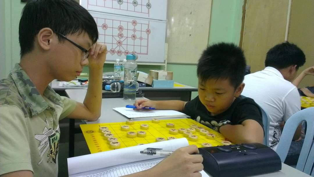 柔:【今日面谱】(1月26日刊):林骏安棋坛绽放光芒,盼有朝一日能全职专注推广象棋文化