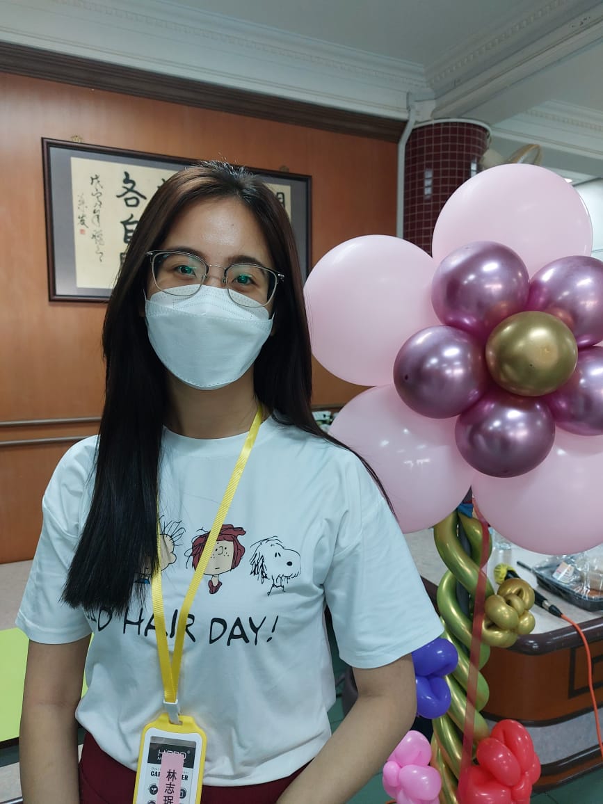 柔:【善心美事】赠人玫瑰手有余香 亲善俱乐部西餐送暖