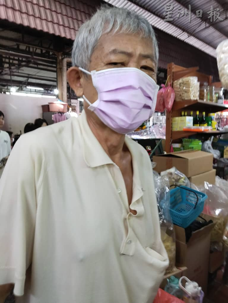 柔:【特稿】:新山办年货现人潮 销售料比去年好