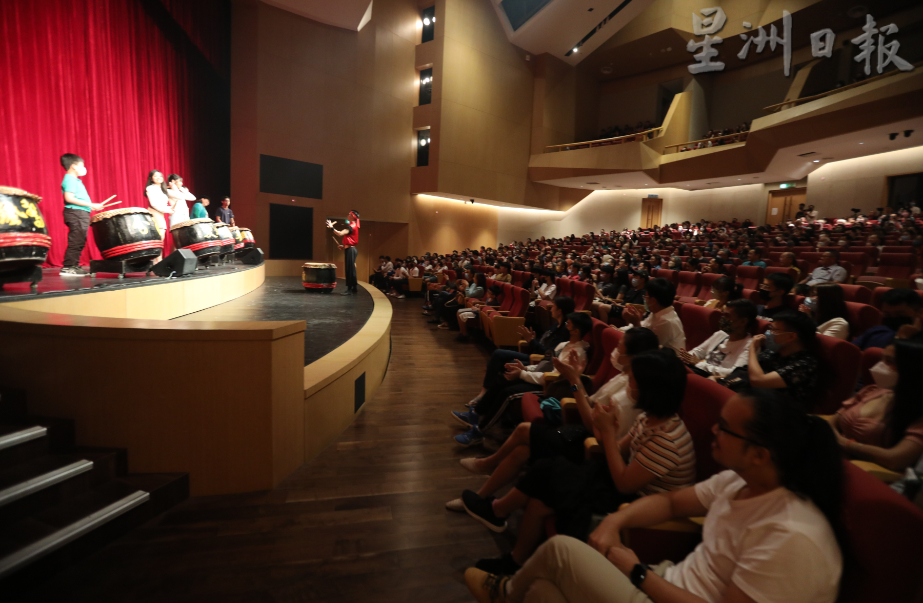 柔：二十四节令鼓首场收费公演“鼓动新山”，鼓动人心！