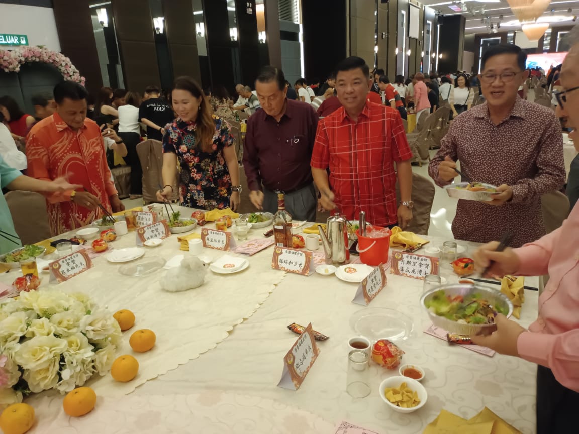 柔:另一社团版头:新闻:居銮福建会馆三机构庆祝癸卯年新春大团拜联欢晚宴