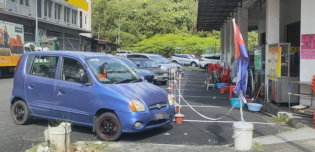 柔:商家受促不要霸停车位