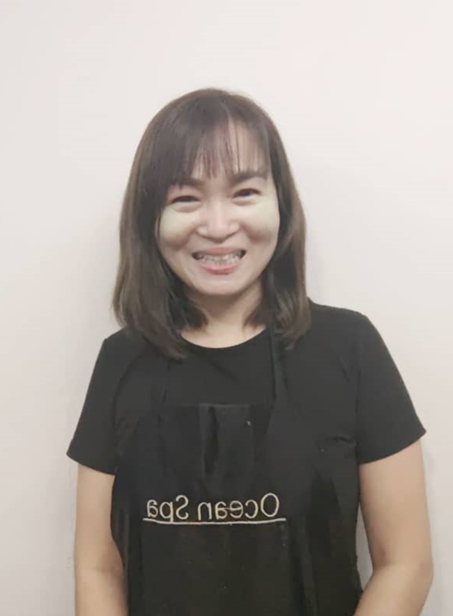 柔:封底(21日刊):时尚记事簿:“醒狮兔”、“招财兔”,女生为指甲“变装”美美过新年