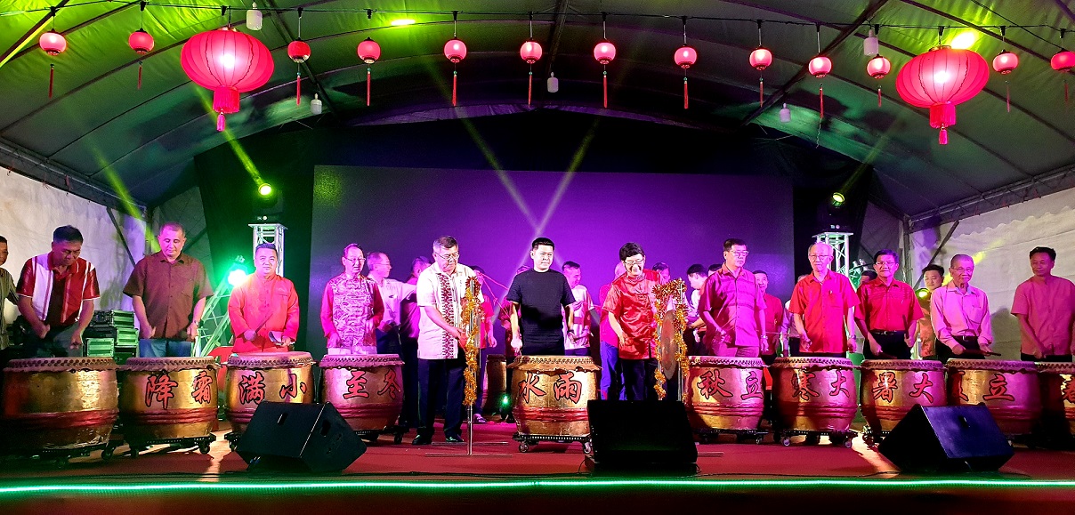 柔：版五头条：哥打丁宜中华商会联合七大乡团第十六次主办新春联欢会