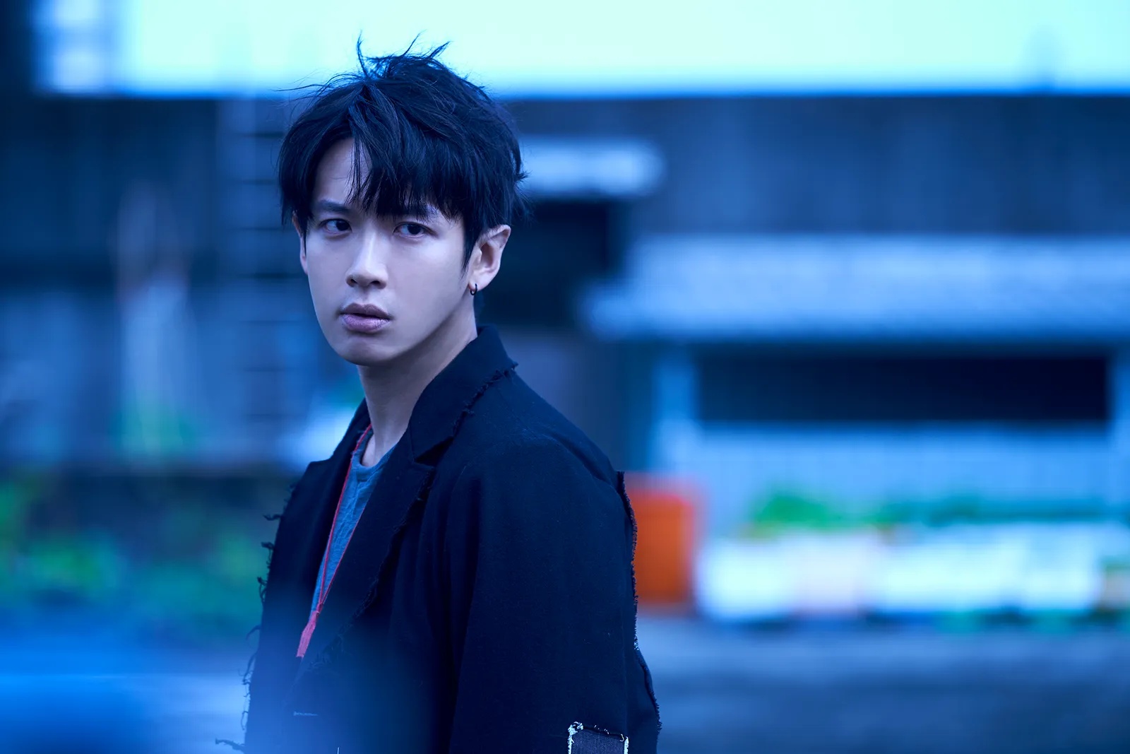 柯震东毁容缝30针 剧组：无人机没爆炸