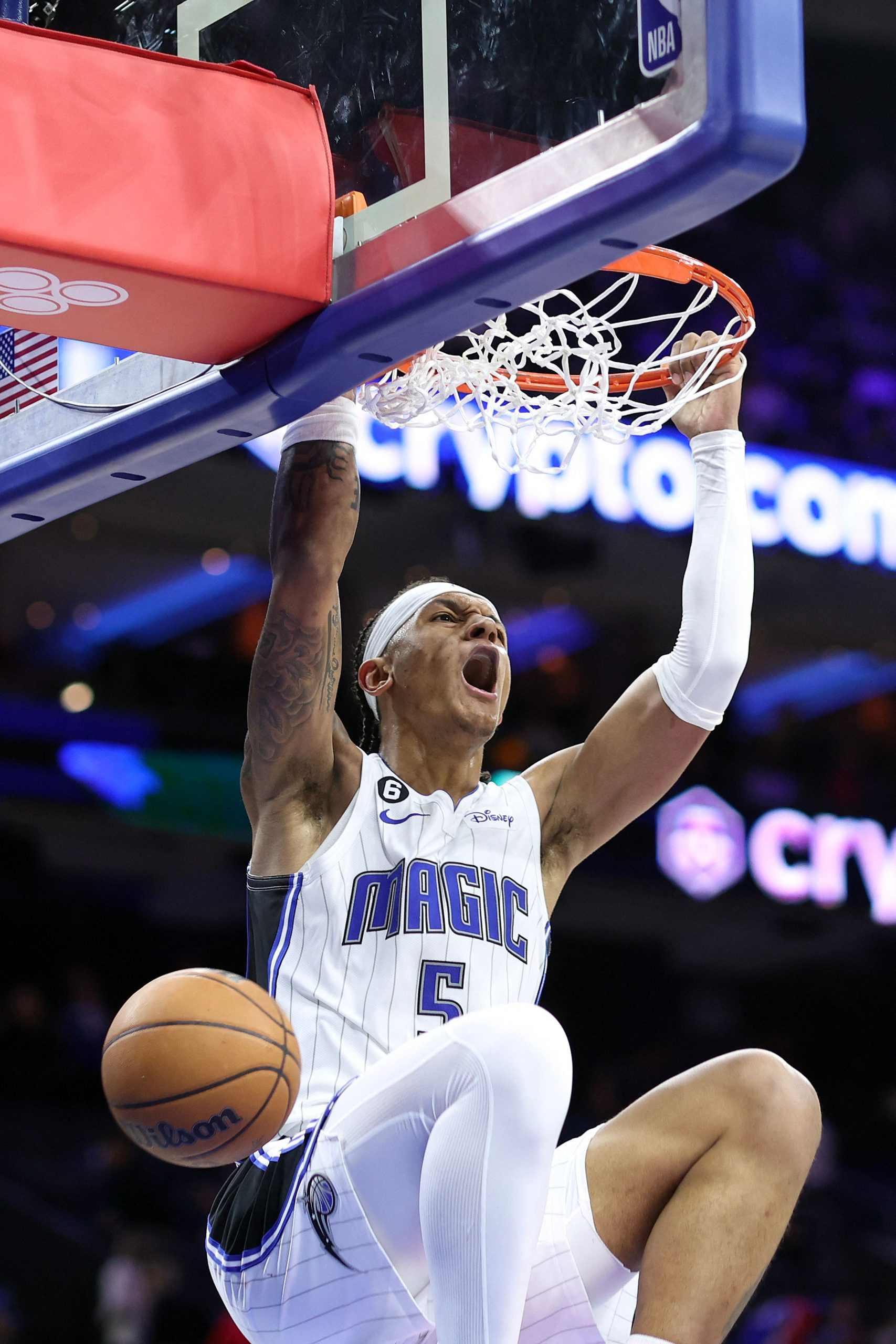 水花兄弟联手轰66分  勇士跨季7连胜雷霆