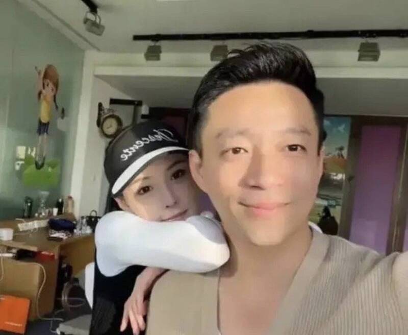 汪小菲闯直播间呛张兰“别立人设” 网酸:不如生块叉烧