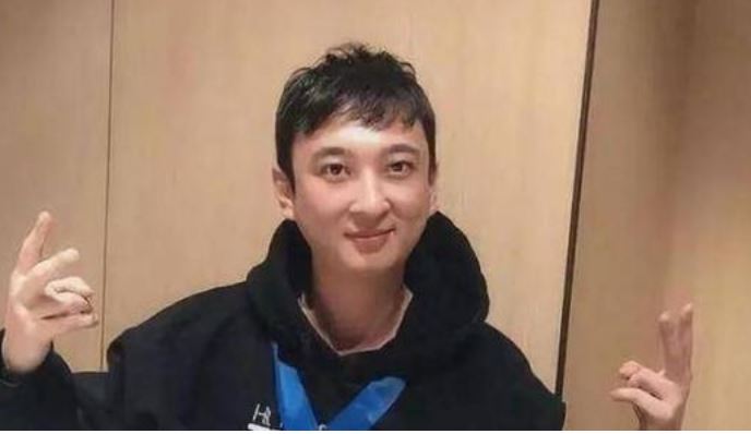 王思聪传因不满被拍照动手打人 上海警方:王某某将人打成轻伤