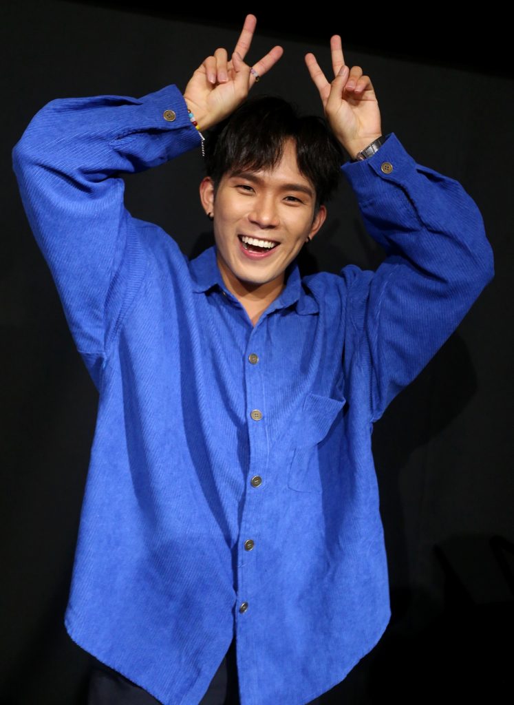  王爱玲萧莉璇培永 ​迎新光 大展宏兔