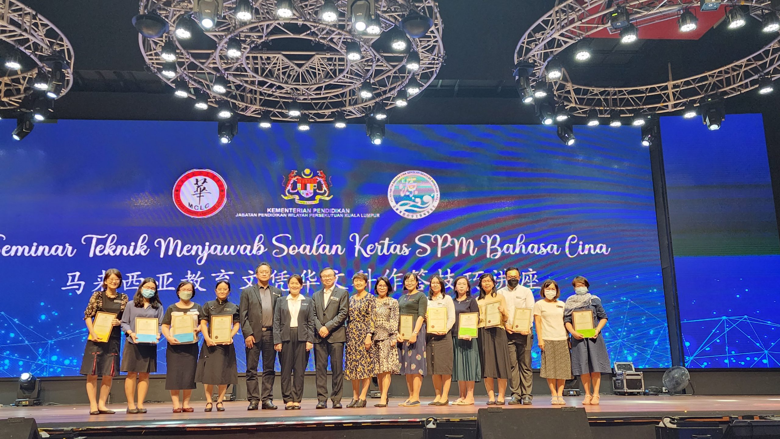 王鸿财：报考SPM华文科人数逐年下降 “学生意愿不高是其因”