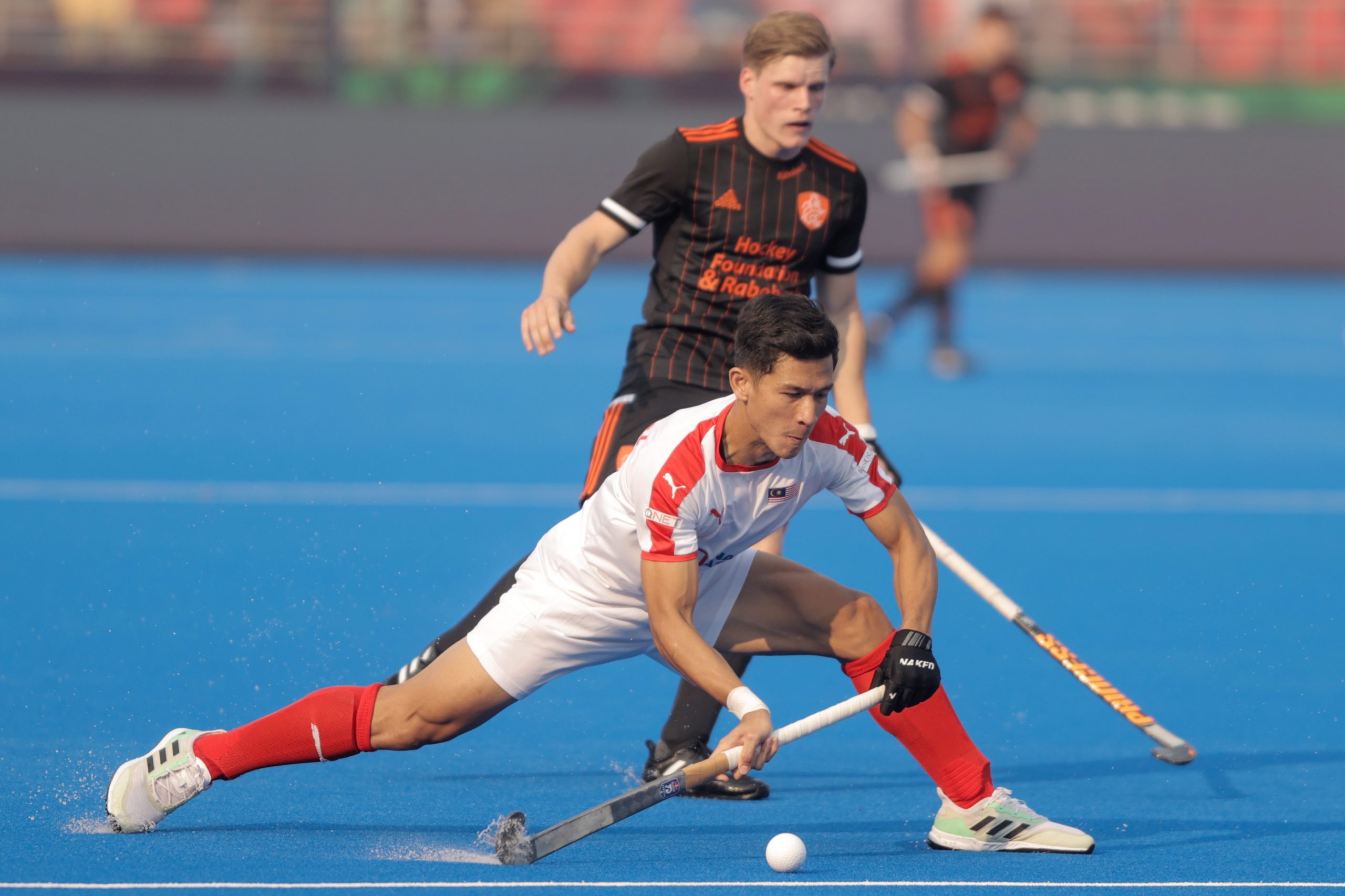 男钩世界杯|不敌荷兰连2届开门黑 “速虎”小失误酿大错