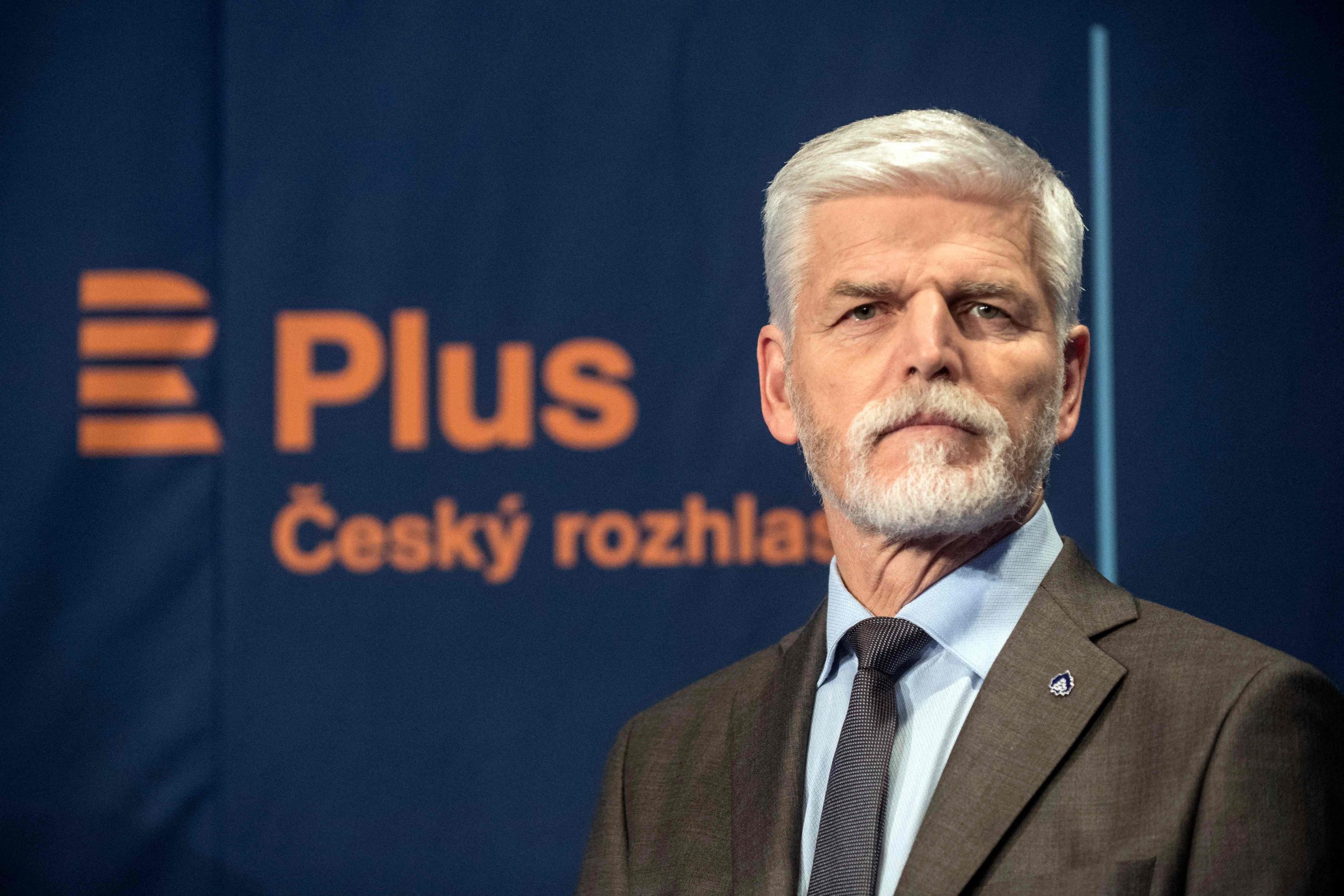 看世界/捷克举行总统选举 前北约将领与前总理是热门人选