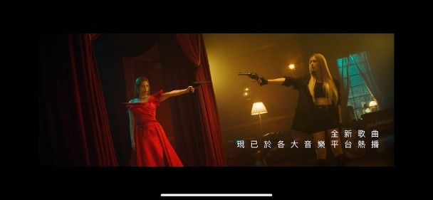 签英皇满意转会费配套 李幸倪接家人香港同住