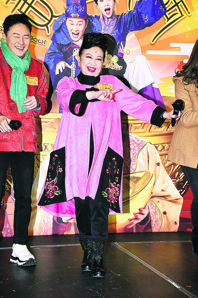  组团Whitepink 3月云顶登台 薛家燕自曝拍吻戏脸红	