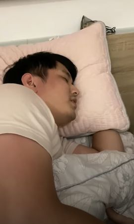 老老公反击抛家暴视频 小甜甜回呛1举动犯法