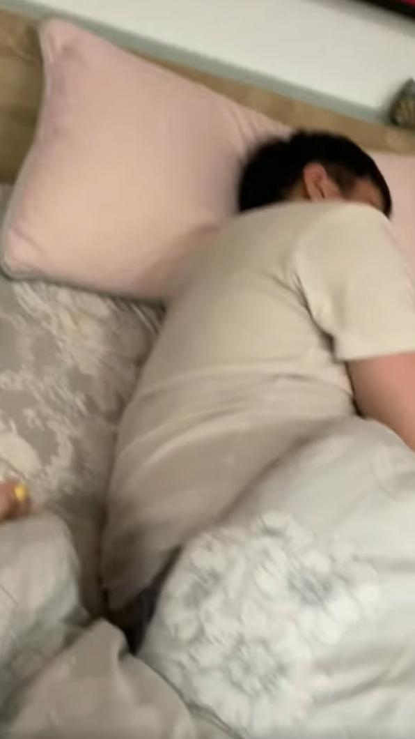 老老公反击抛家暴视频 小甜甜回呛1举动犯法