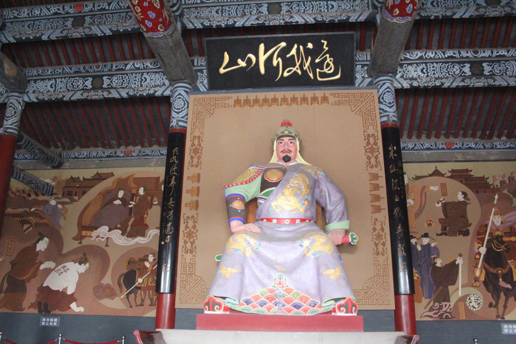 背诵《满江红》即可逛岳飞庙 已免票约4000人次