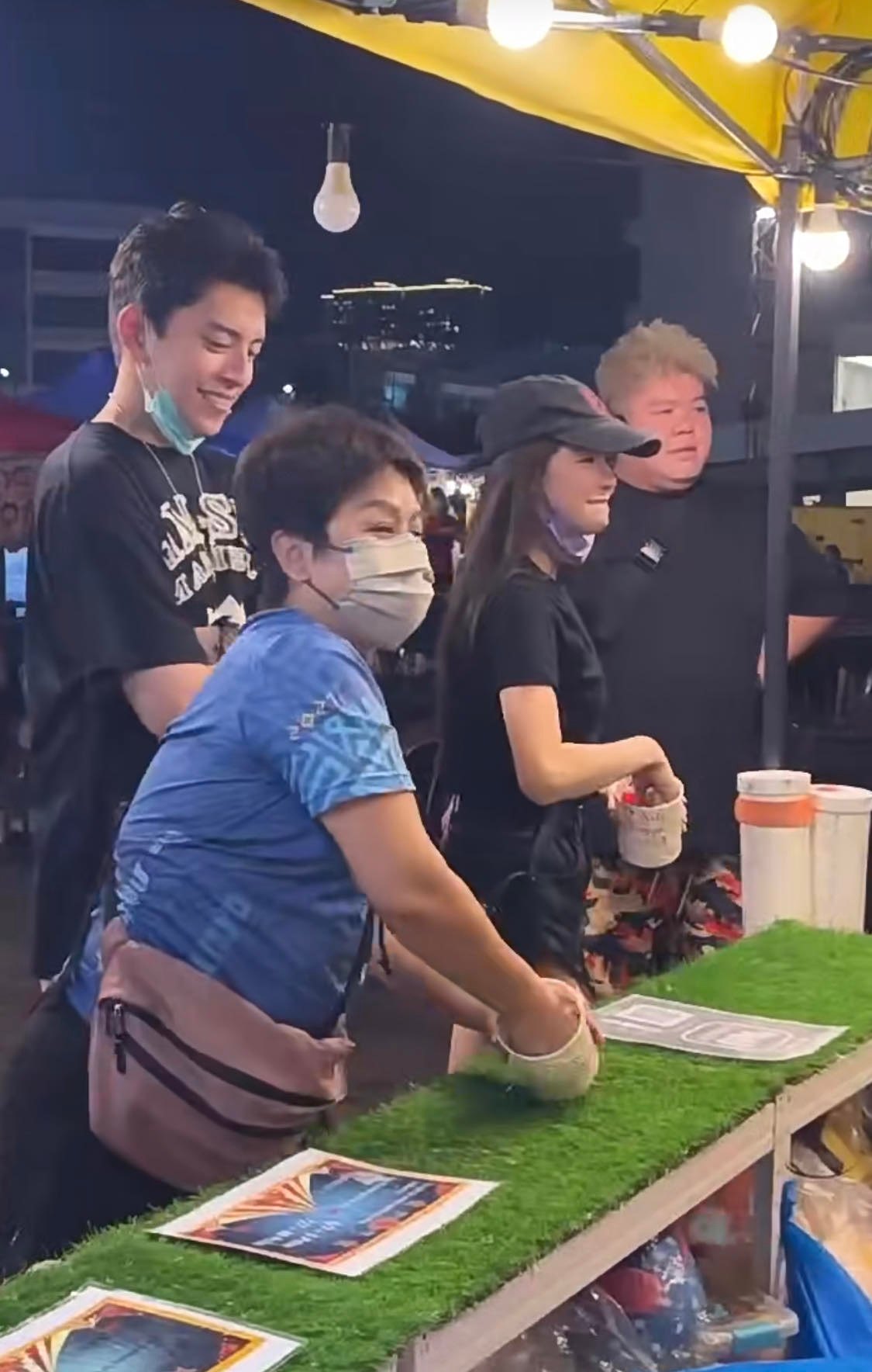 蔡卓宜悄带男友回马见家长 王大陆大马style逛夜市