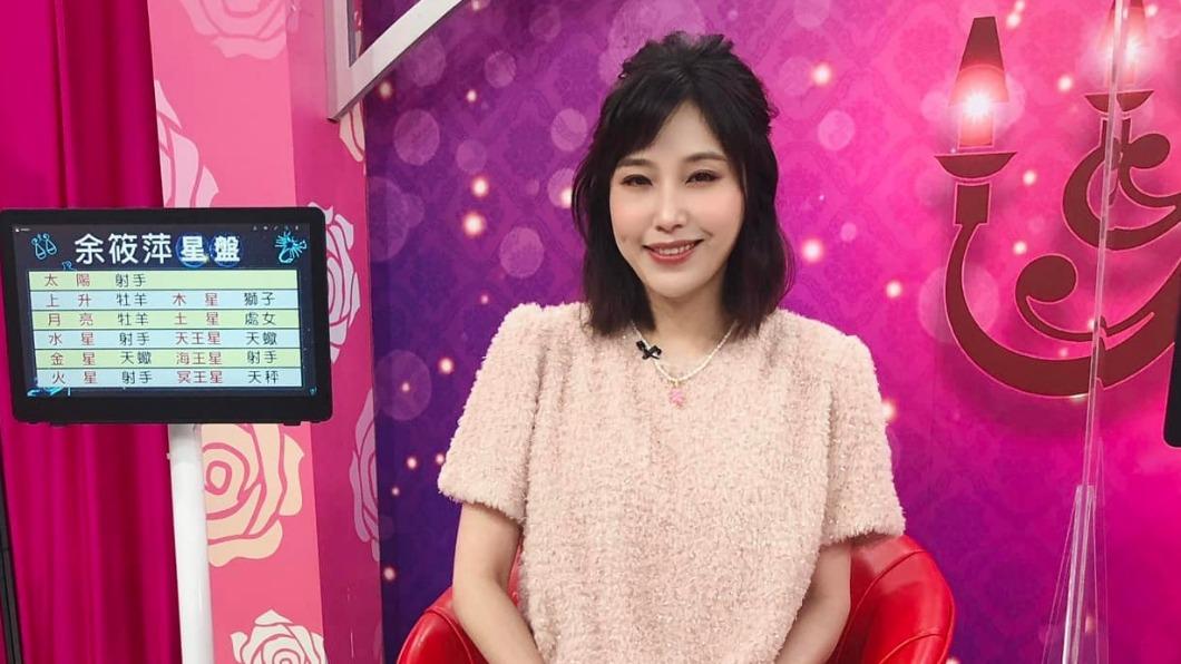 货车挡道爆口角 余天女儿遭司机喷辣椒水