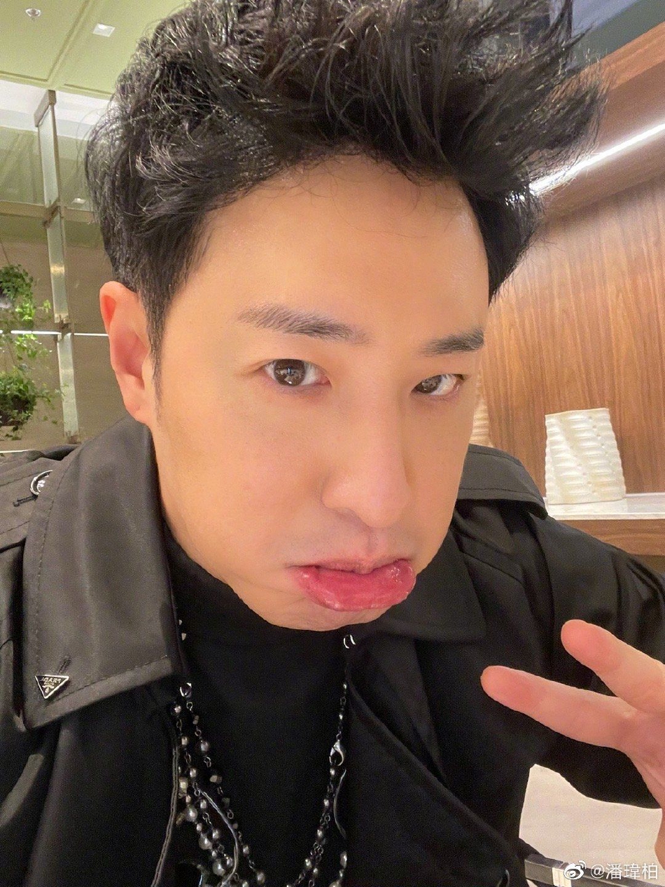 跨年晚会假唱冲上热搜 杨幂出场破收视纪录