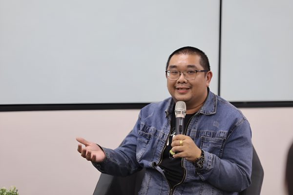 透过书写与殡葬服务反思生命意义  大师兄：我的人生正在改变