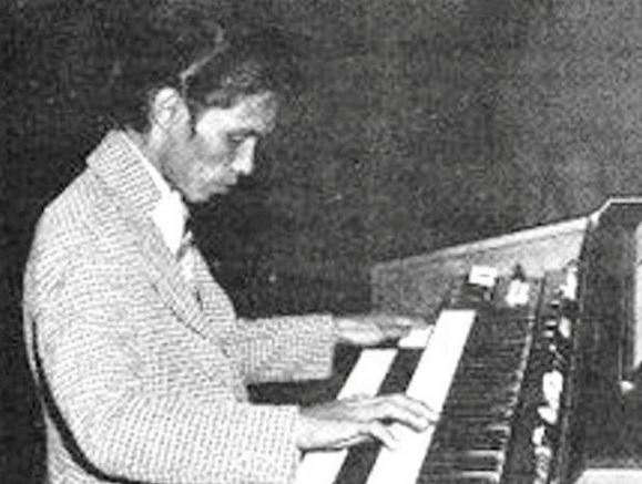 钢琴大师李察云逝世