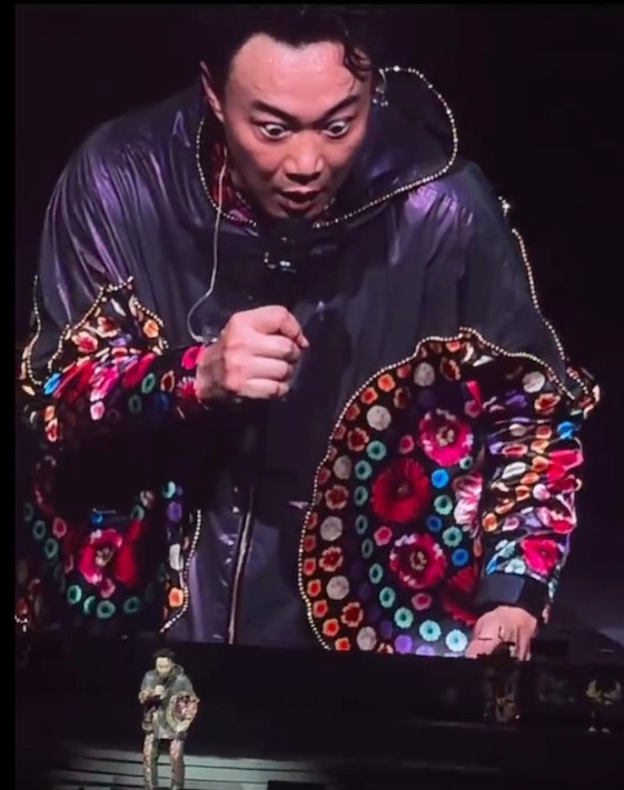 闻粉丝8千买黄牛票入场　 陈奕迅震惊：以后我自己炒黄牛了