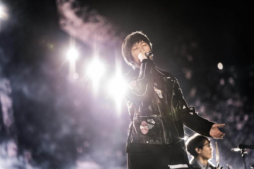 阿信自爆有蔡依林票没去 下一秒惨遭团员围剿