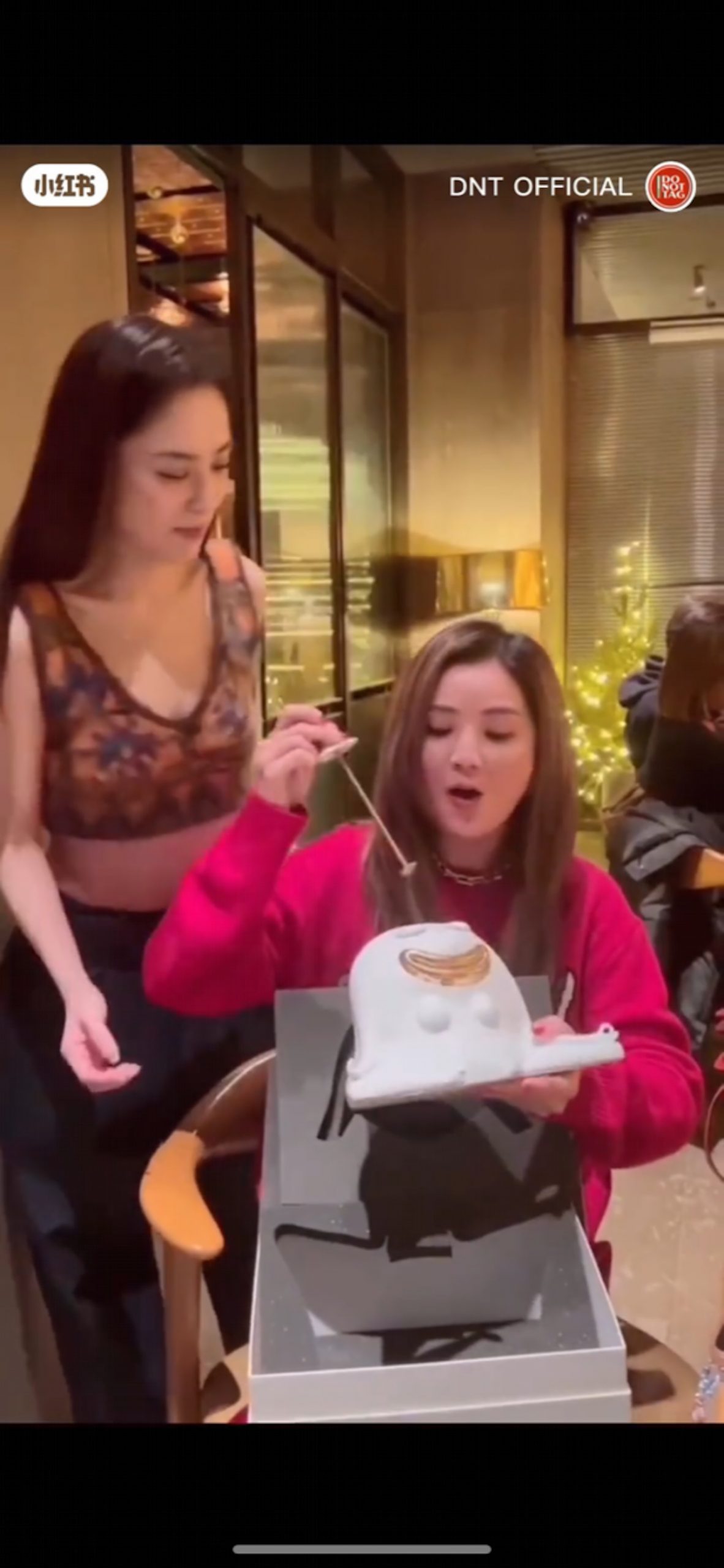 阿娇惊现排骨胸  网看呆：不好再减肥了