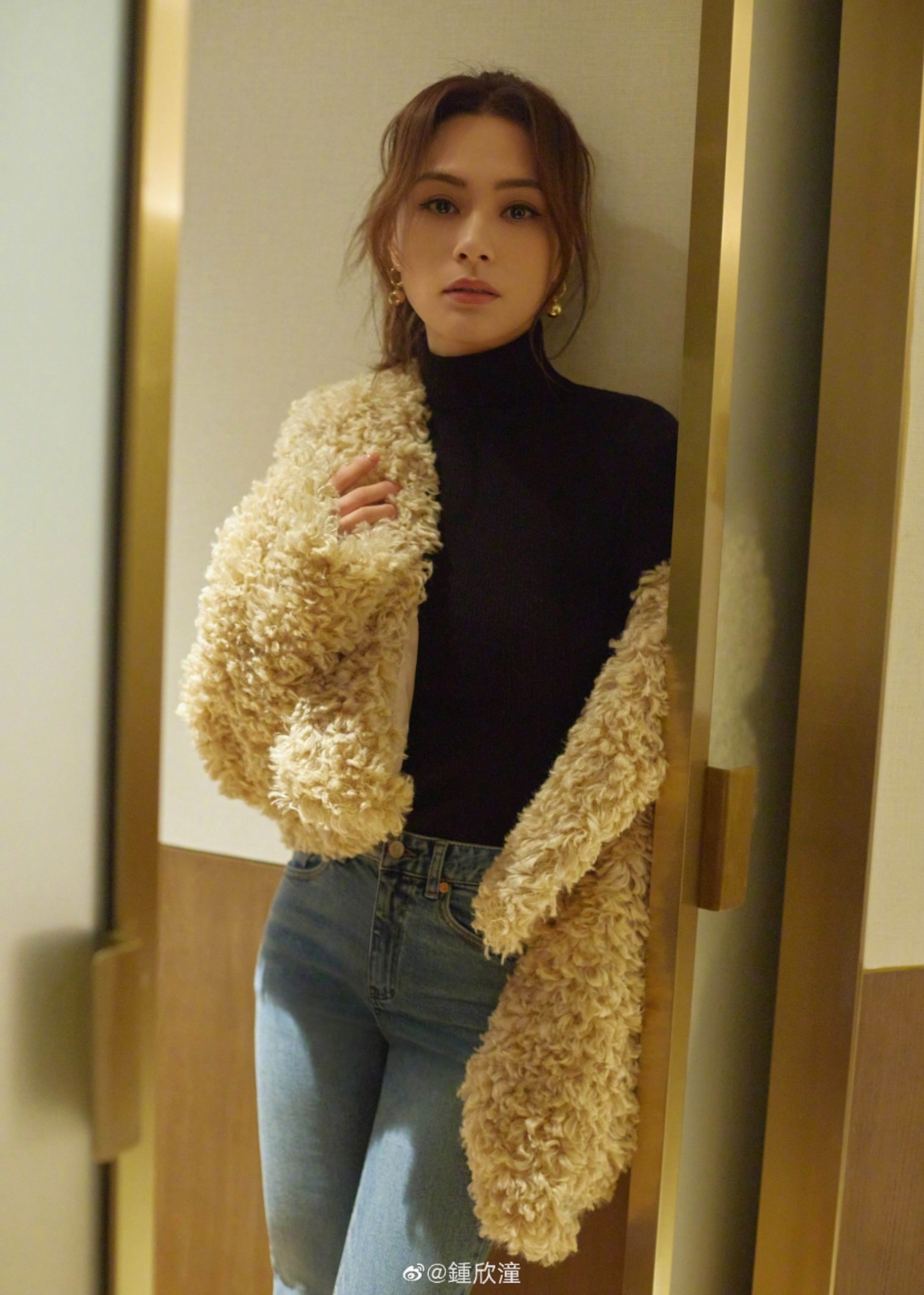 阿娇惊现排骨胸  网看呆：不好再减肥了