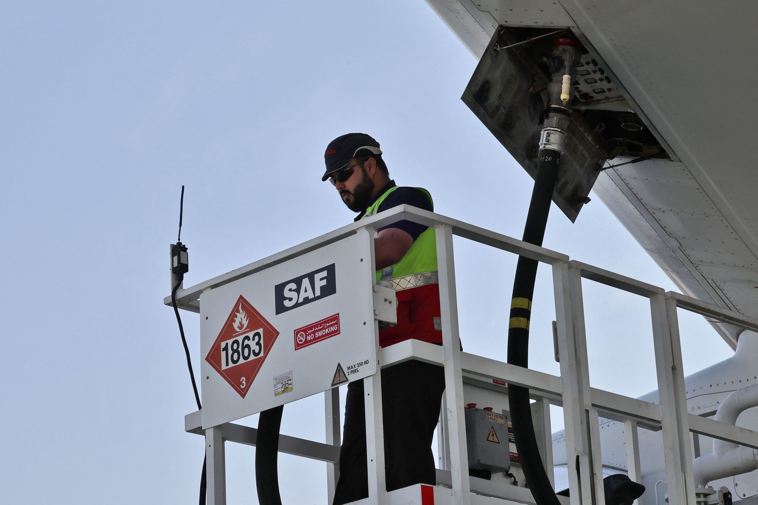 阿联酋航空完成可持续航空燃料演示飞行 减少碳足迹