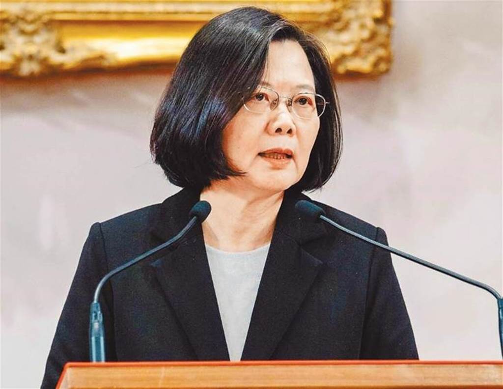 限港人“九不得”匆忙下架 港批小英:吃相难看