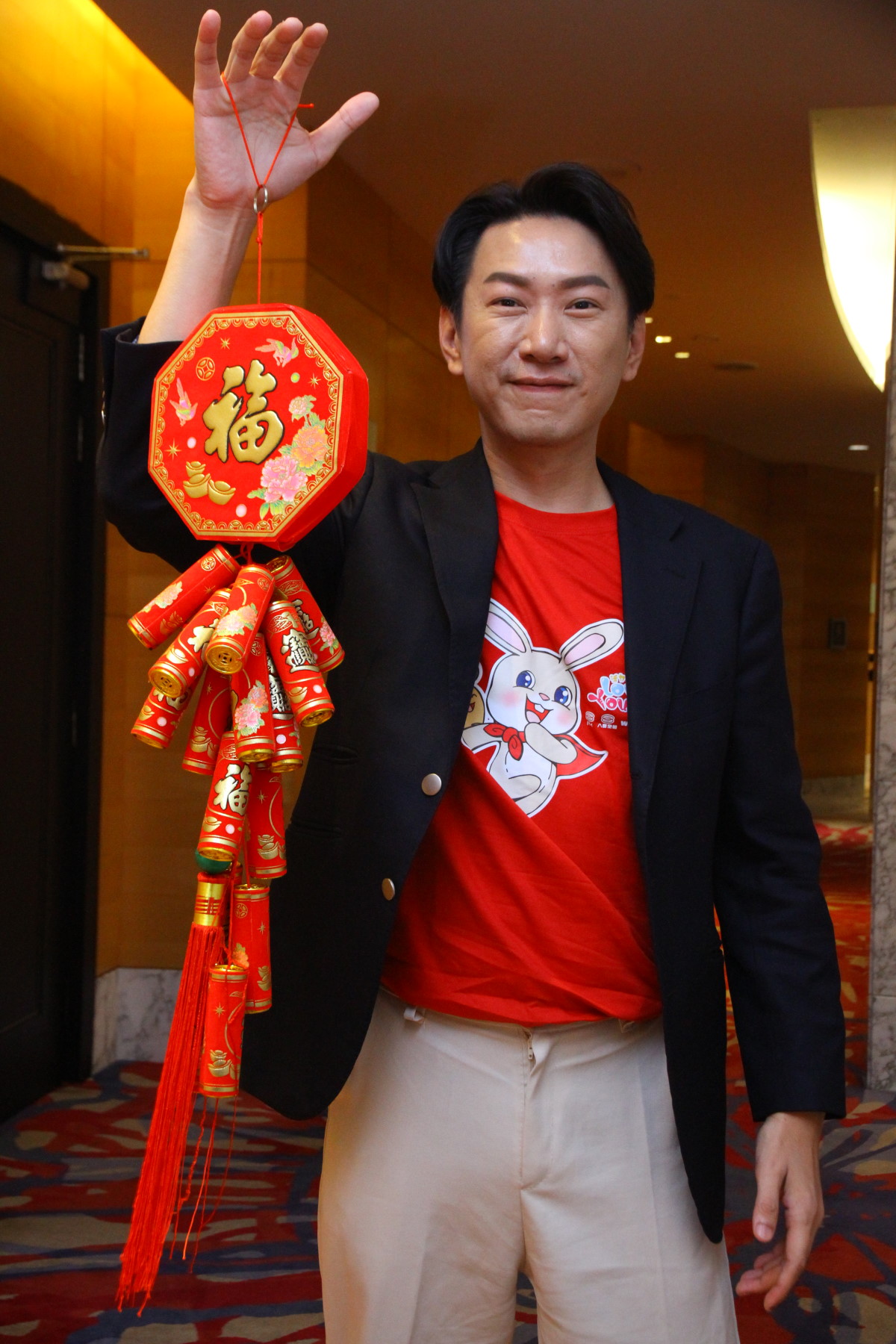 除疫情阴霾 扬眉“兔”气