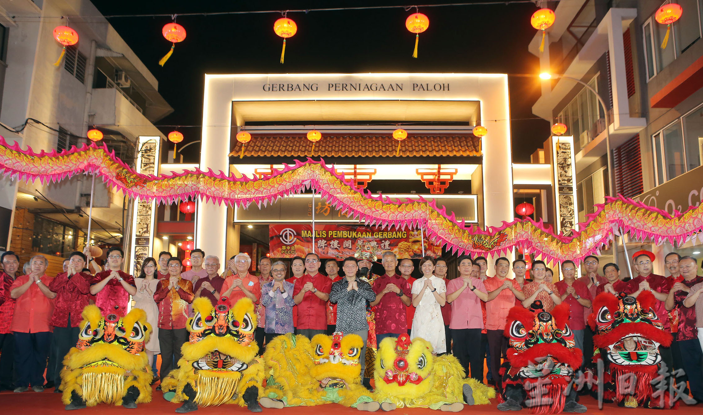 霹：封面主文／ 坝罗德坊料下月落成 双牌坊料成新街场新地标