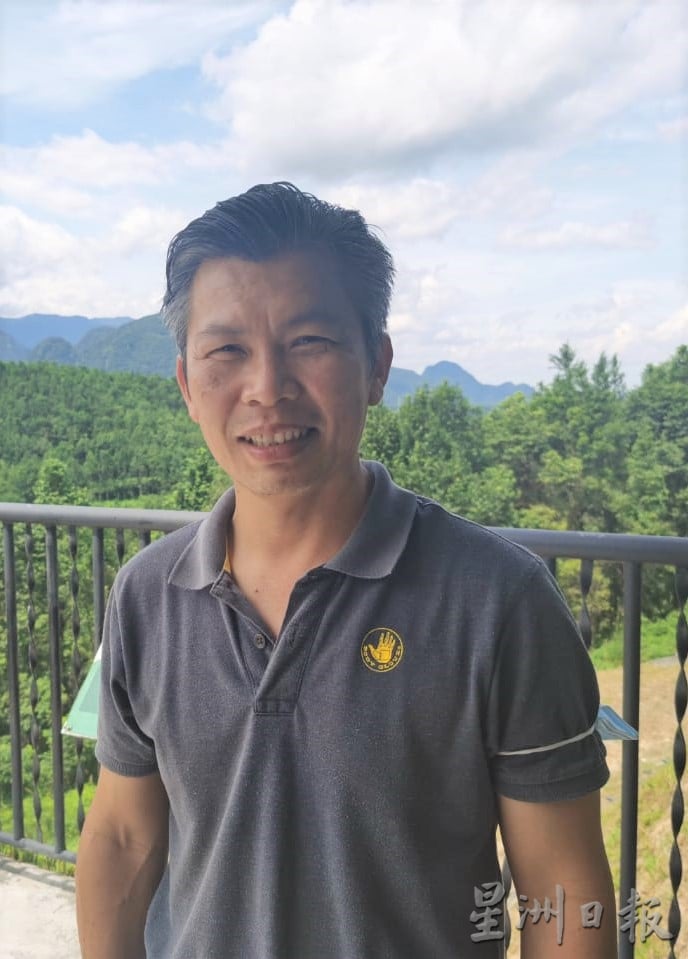 霹:封面主文/学校董家协平衡考量 新学期食堂物价适度调整