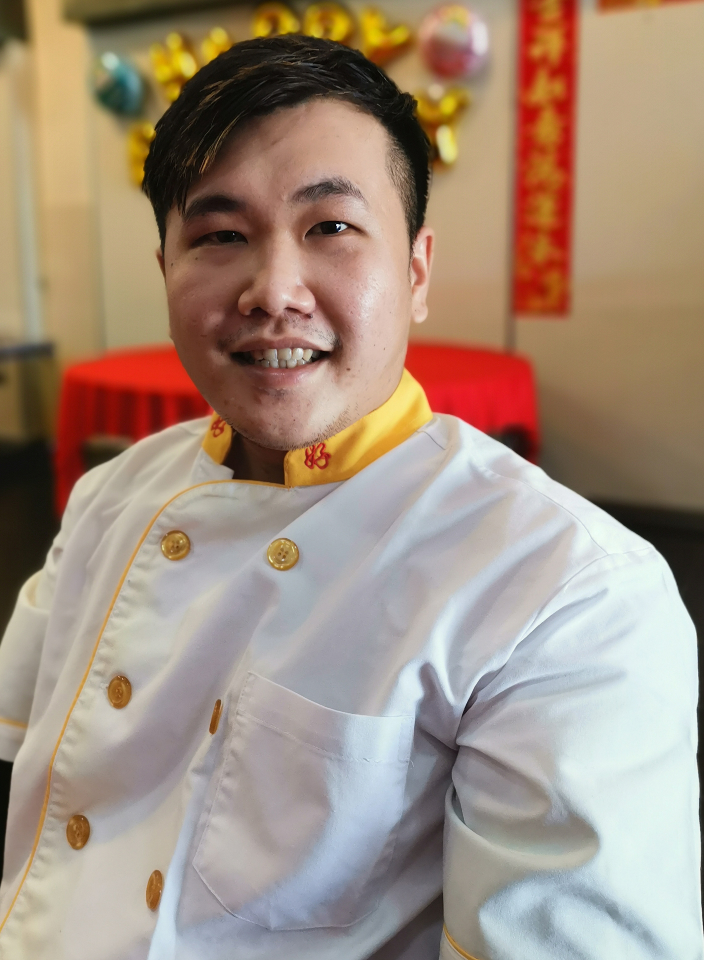 霹：封面主文／游子回乡 酒楼年菜爆单