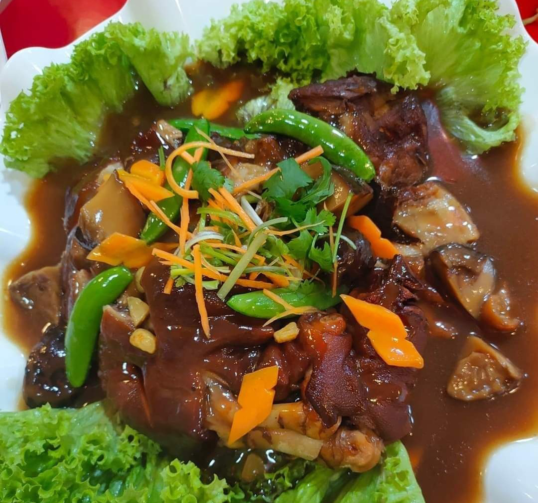 霹：封面主文／游子回乡 酒楼年菜爆单