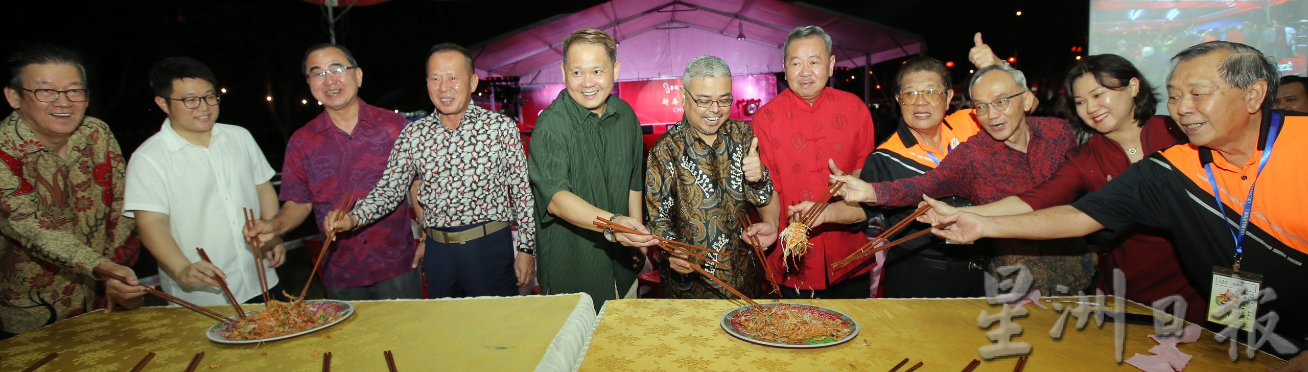 霹:版五头/华城新春大汇演热闹非凡 逾万人共襄盛举