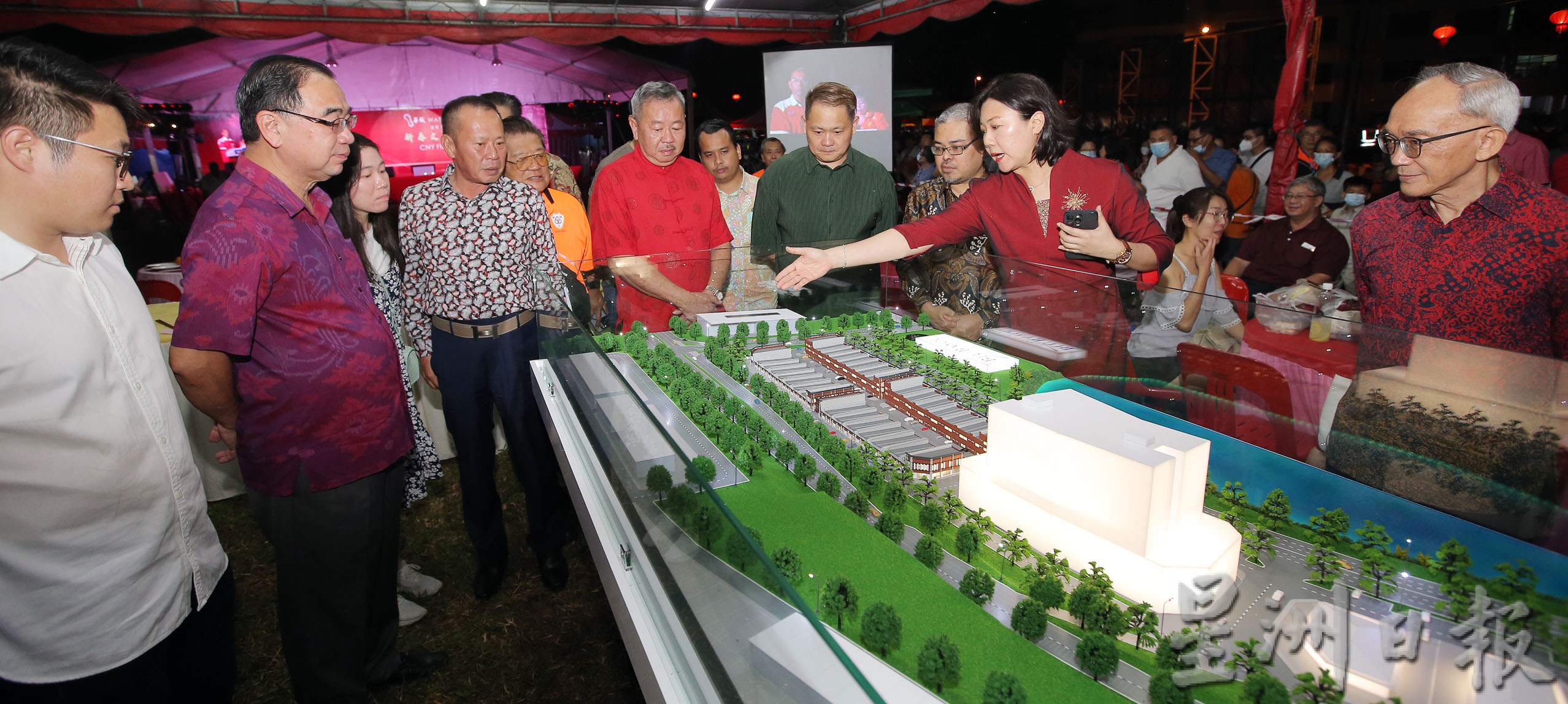 霹:版五头/华城新春大汇演热闹非凡 逾万人共襄盛举