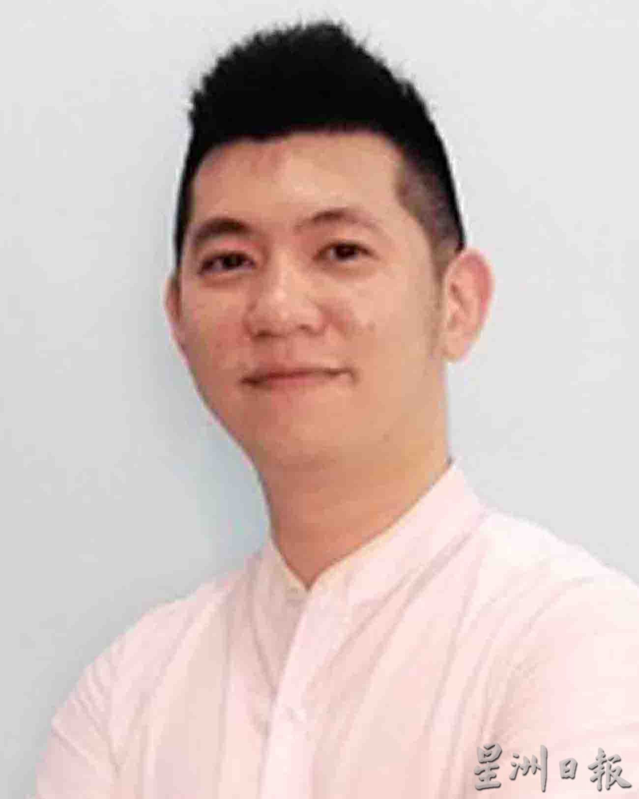 霹:第三版头/市议会执照费变相飙涨,再引民怨