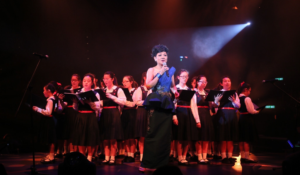 顾嘉煇逝世丨《上海滩》传唱51年 叶丽仪感激恩师带入行