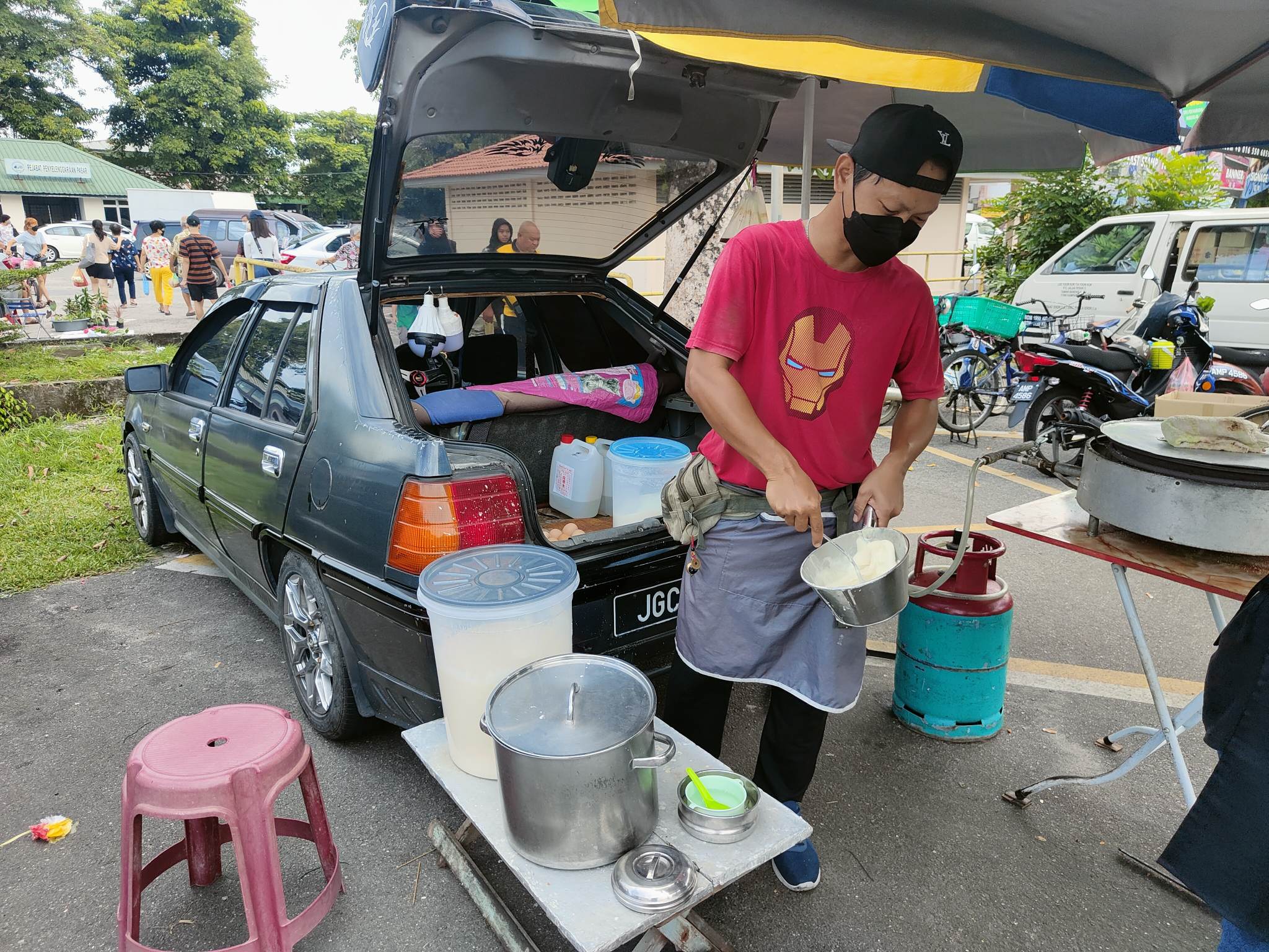 餐车趴趴走 | 从三轮车到车延续阿嬷手艺 古早味大块面香气满满
