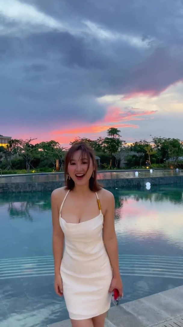 高海宁来马大解放 跨年夜忘情献唱