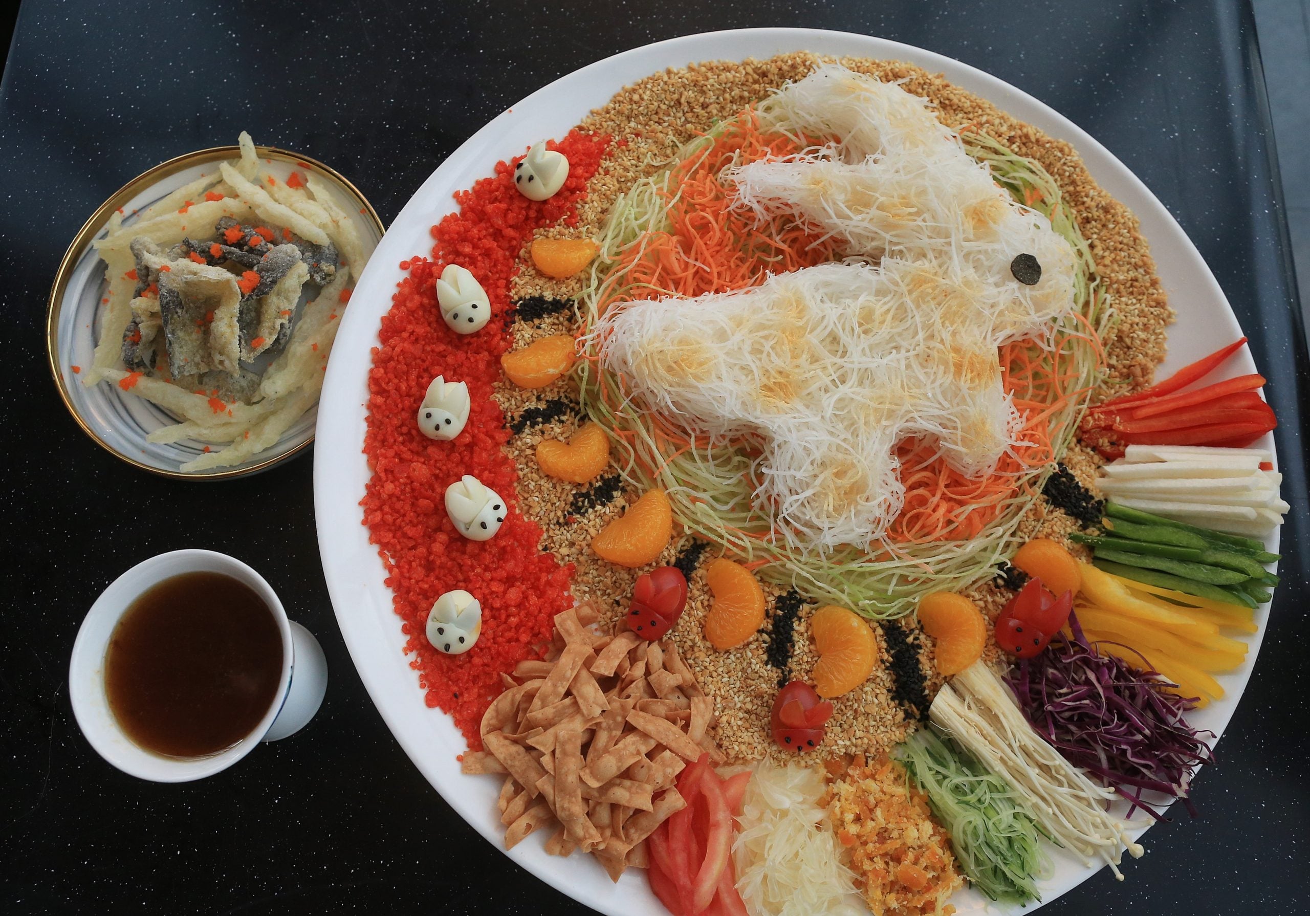 (17日见报)大都会/新年稿:兔年生肖捞生及年菜/7图