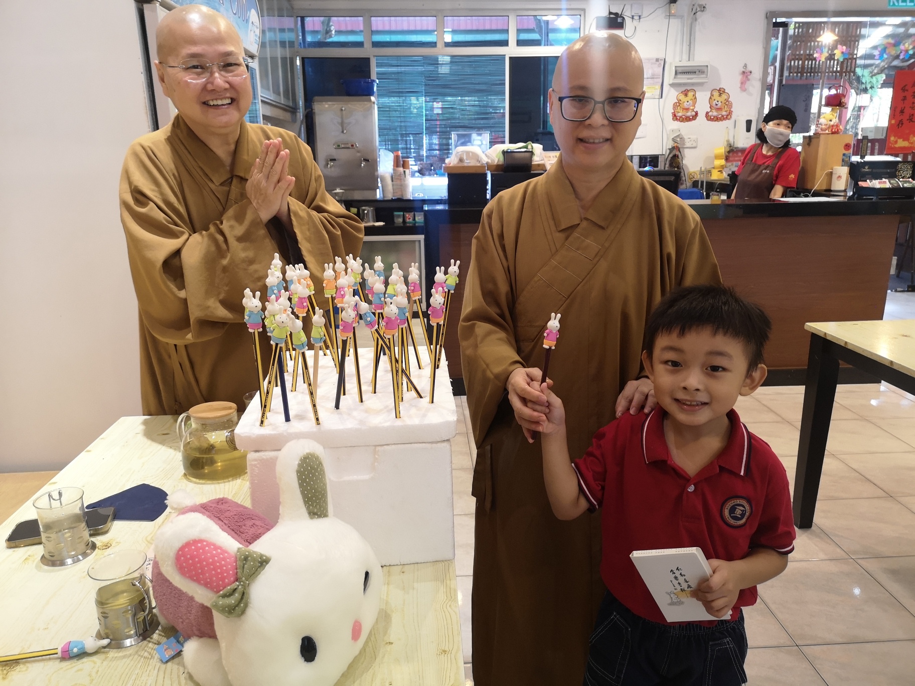 （24日见报）大都会/新年特稿：觉诚法师兔年收藏品