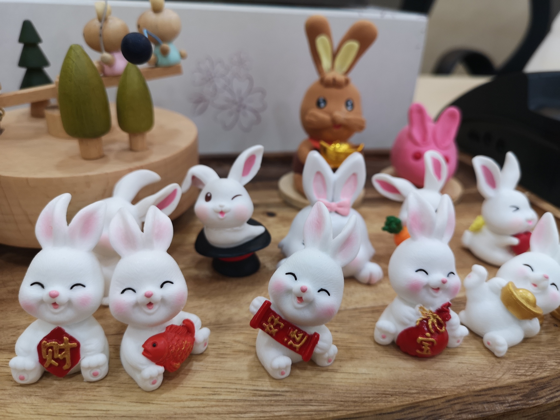 （24日见报）大都会/新年特稿：觉诚法师兔年收藏品