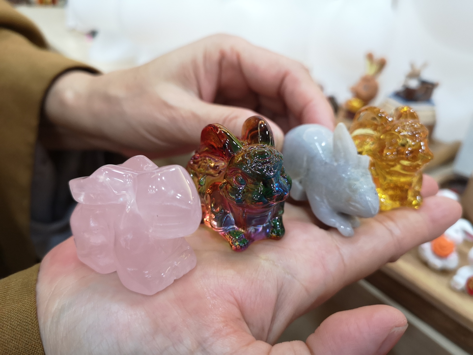 （24日见报）大都会/新年特稿：觉诚法师兔年收藏品