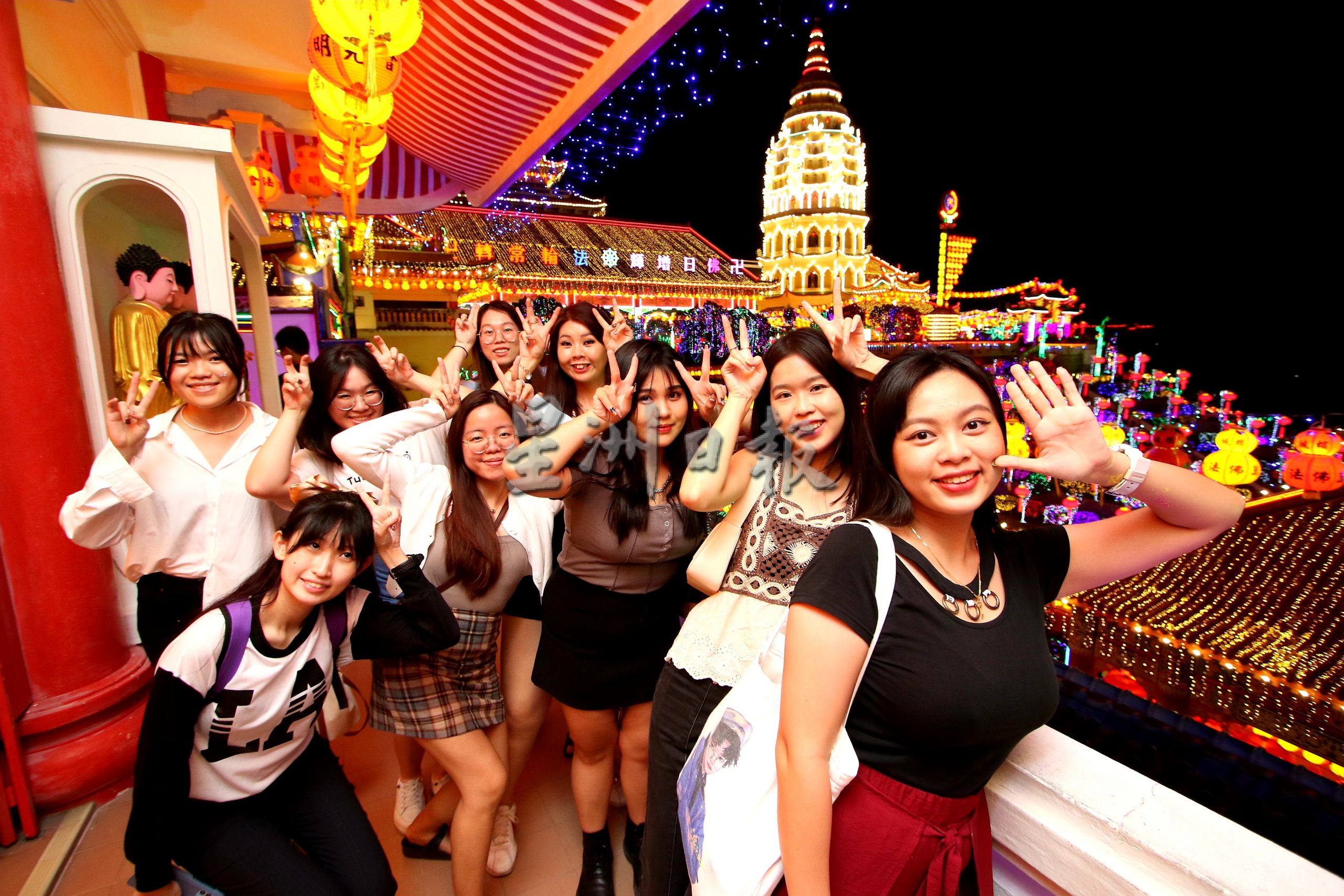 (全国)极乐寺亮灯 宣布将建新医院