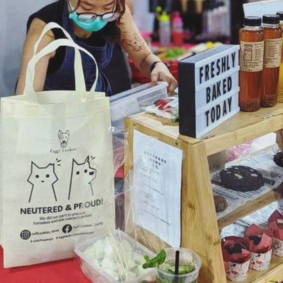 (刊期1月7日)有故事的人:用咖啡曲奇救汪汪