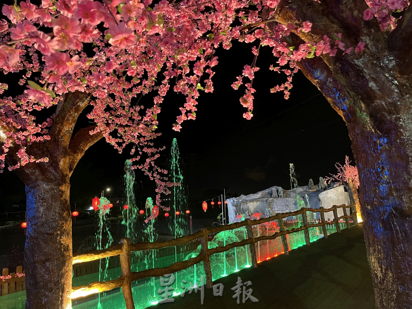 （古城封底主文）《用眼睛去旅游》：青山侯王庙